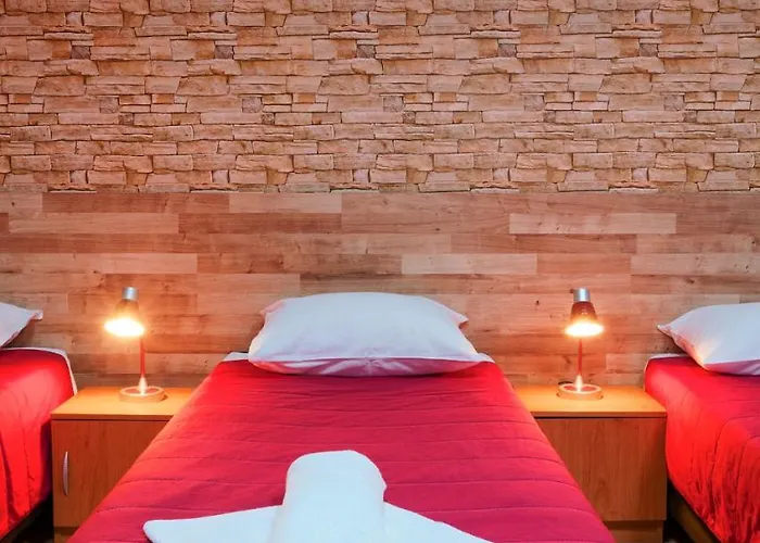 Guesthouse32 Hostel *