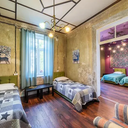 Guesthouse32 Hostel *