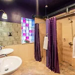 Guesthouse32 *